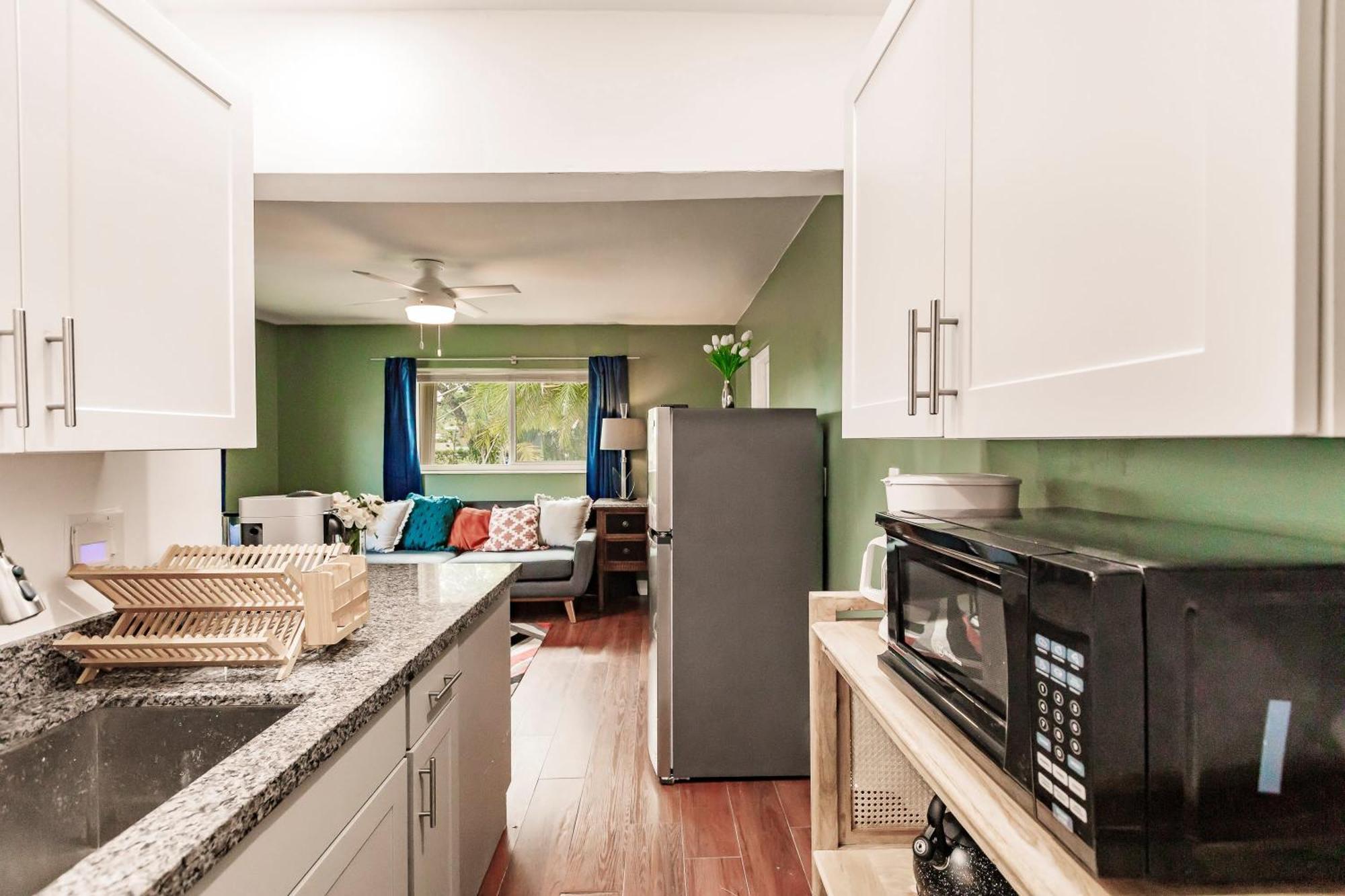 Bnb Hyperion - Updated 1B1B Hideaway - Sleeps 3 Hollywood Kültér fotó